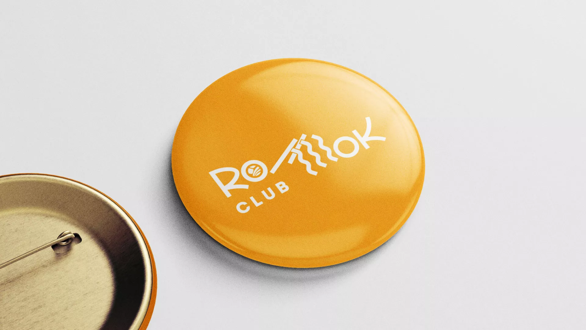 Создание логотипа суши-бара «Roll Wok Club» в Старой Руссе